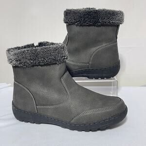 Khombu Boots Womens 10 Gray Faux Leather Side Zip Ankle Winter Snow